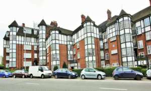 2 Bed Flat For Sale Vernon Court, Hendon Way, Childs Hill NW2 