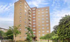 3 bed flat for sale in Finchley Road, London NW11 